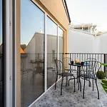 Apartma New With Parking *