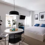 Apartament New With Parking *