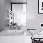 Apartament New With Parking